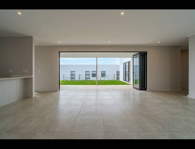 3 BEDROOM FREEHOLD FOR SALE IN ZULULAMI LUXURY COASTAL ESTATE